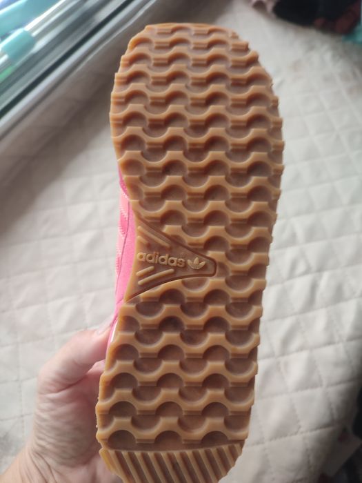 Кроссовки Adidas 35,5-36