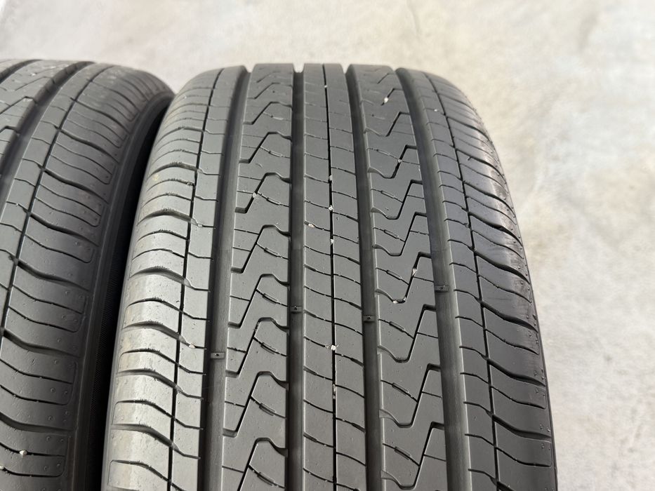 215/45/17 Hankook  2Броя: 80€ 7мм Всесезонни гуми