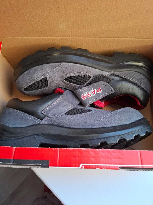 Продам спец.обувь, рабочие ботинки, новый