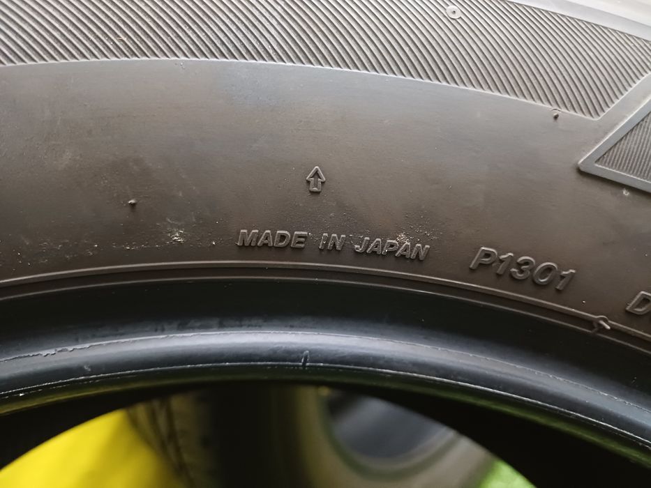 Шины 255/55 R18 Bridgestone пара.