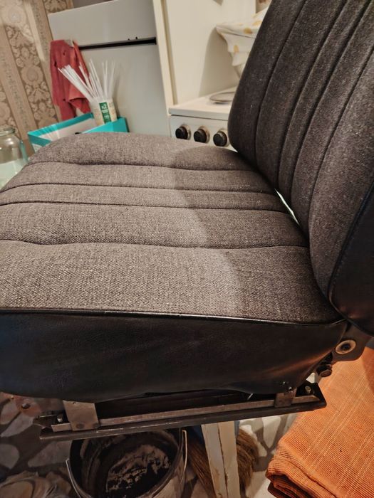 Продам автосиденья на ваз 2106