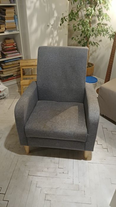 Геобразен диван десен