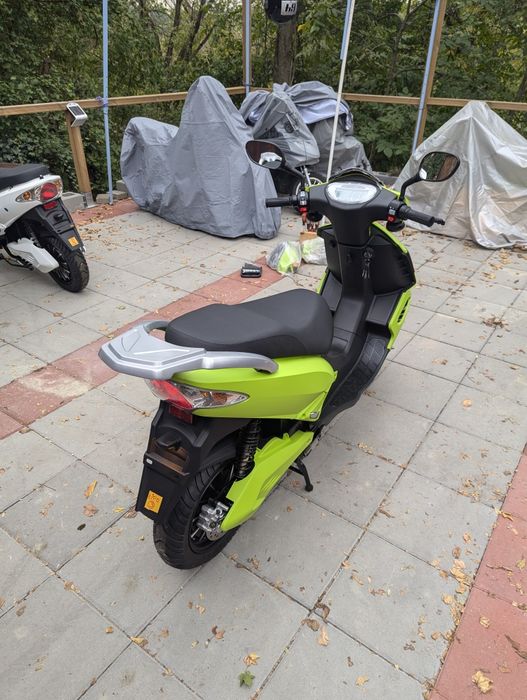 Scuter electric efun Lipo 2.4 kw. NOU autonomie 100km+-
