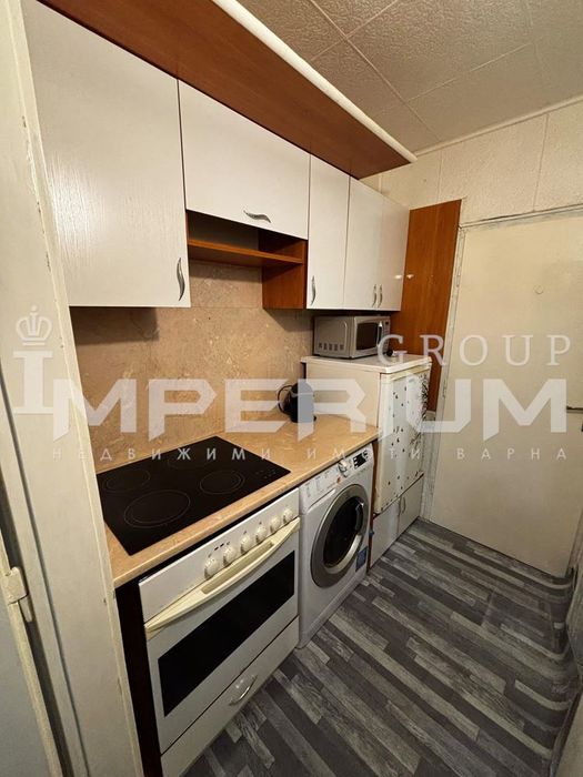 Дава се под наем Едностаен апартамент в Варна, Левски - 25 кв.м за 306 € - Снимка #2