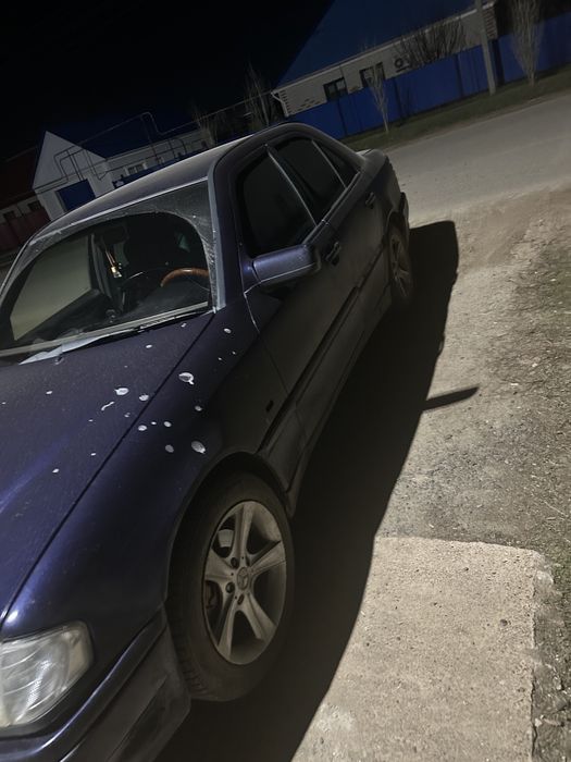 Продам машину w202