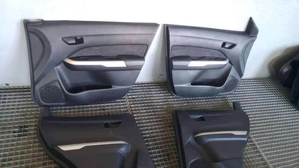 set fete tapiterii usi  suzuki vitara ly dupa 2015