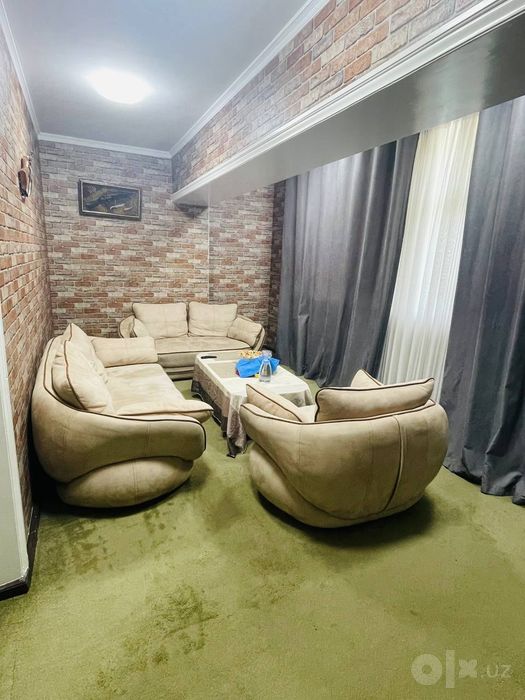 Срочно! Квартира на Чиланзар Е квартал 3/4/5 общ пл 110м  Лифт есть