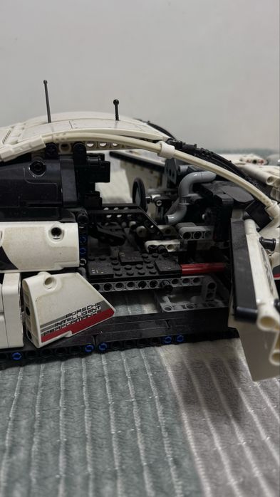 LEGO Technic Porsche 911 RSR