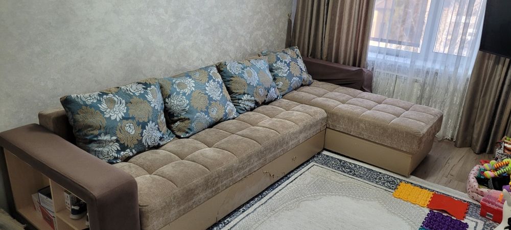 Продам угловой диван