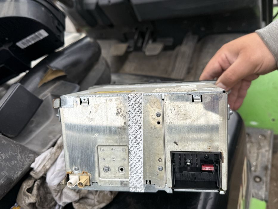 Оригинален CD радио касетофон Volkswagen touran Golf Caddy rdc300