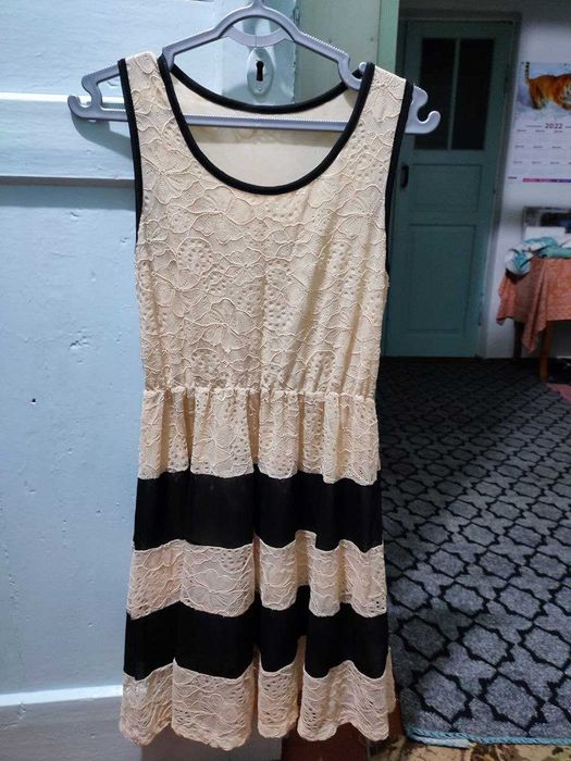 Женское красивое платье