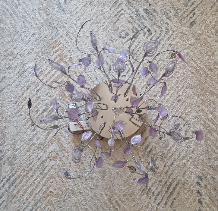 Люстра с галогеновыми лампочками