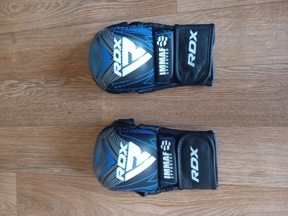 Продам перчатки для мма