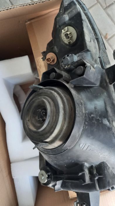 Паджеро монтеро фара