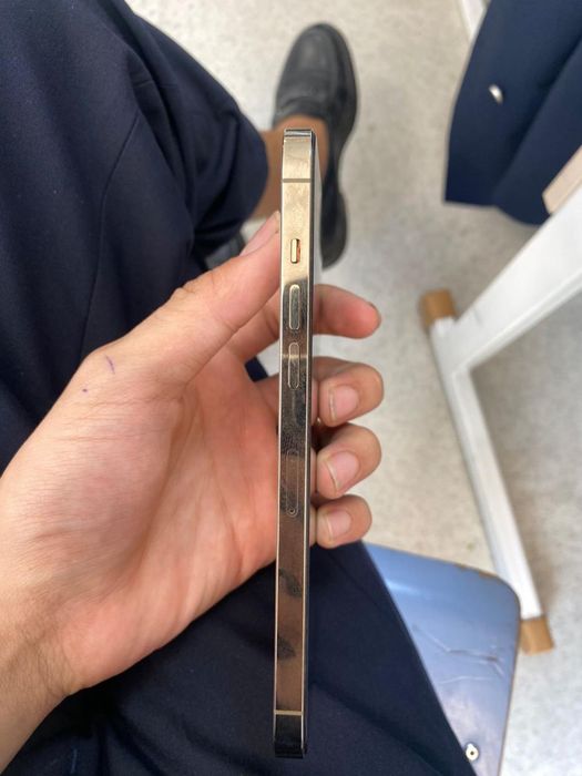 Продам 12 про макс