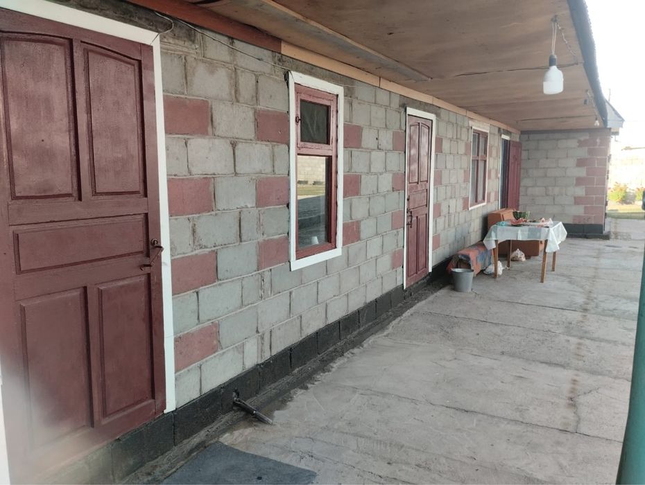 4 бөлмелі Үлкен  үй сатылады!