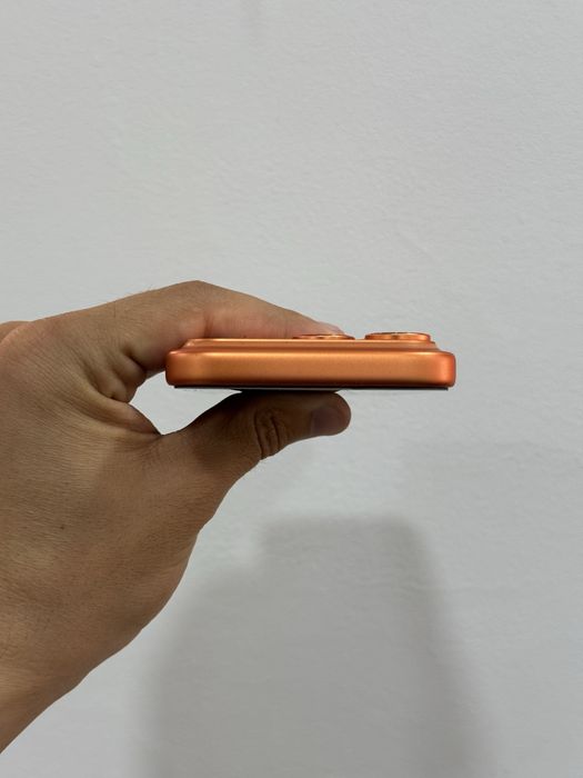 Iphone 17 Pro   orange 256 GB 99%