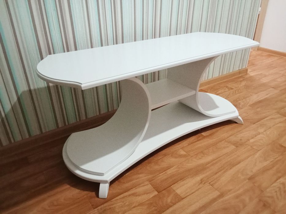 Журнальный стол белый