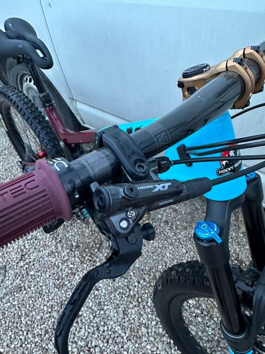 Bicicleta rocky mountain altitude