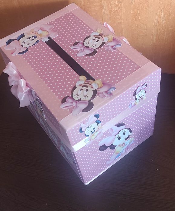 Cutie personalizata dar botez