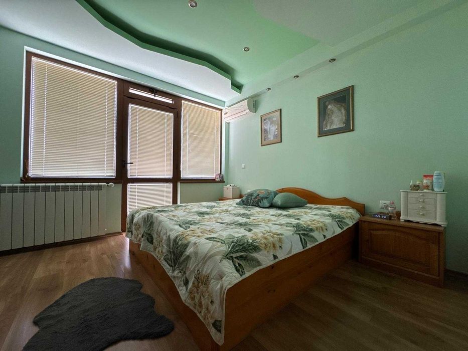 Продава се Къща в с. Драгижево, Област Велико Търново - 440 кв.м за 719 €/кв.м - Снимка #9