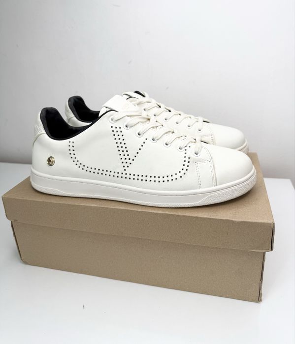 Valentino Garavani Sneakers (43) Маратонки