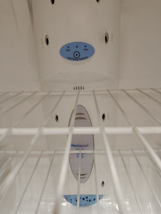 Продам холодильник никогда не сломался