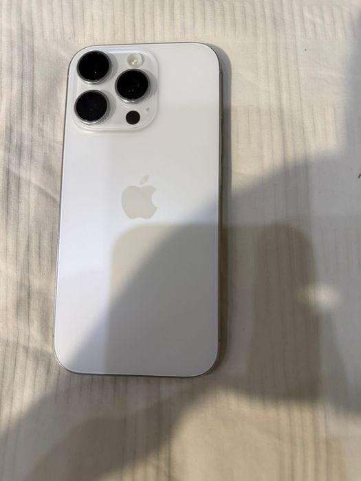 Продам Айфон 16 про