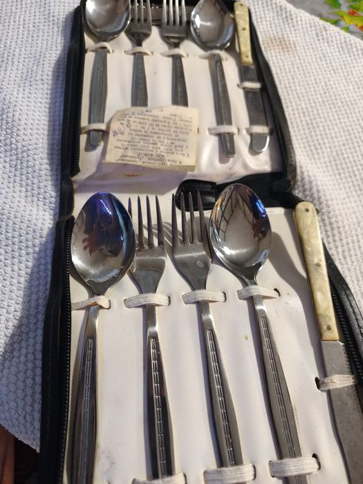 Туристически комплект прибори Нови