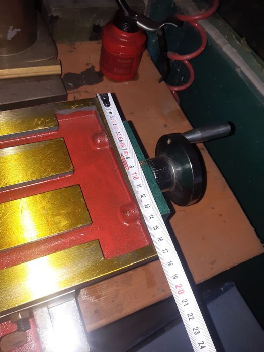 Кръстата маса за бормашина