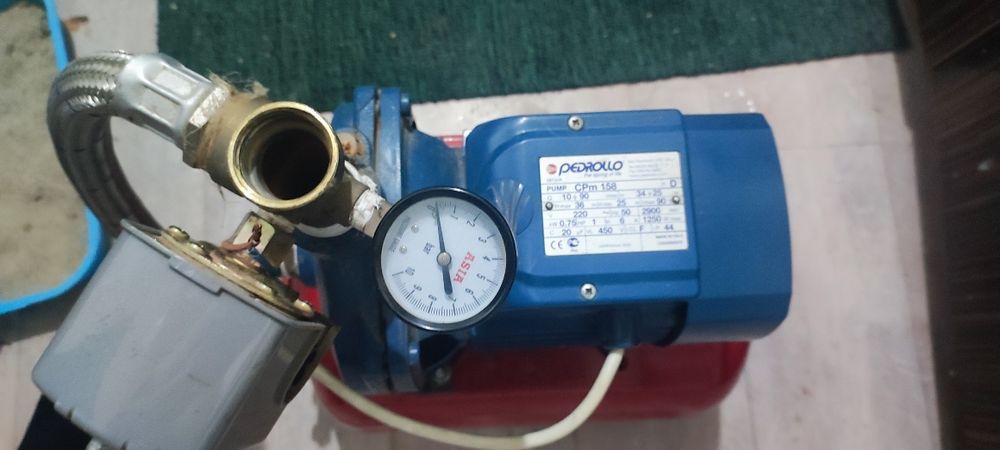 Насос  водяной..