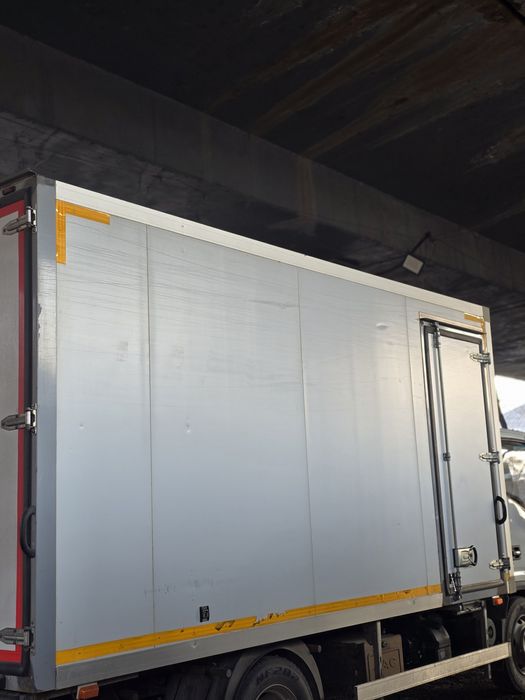 Будка на авто  4.40 .2.20