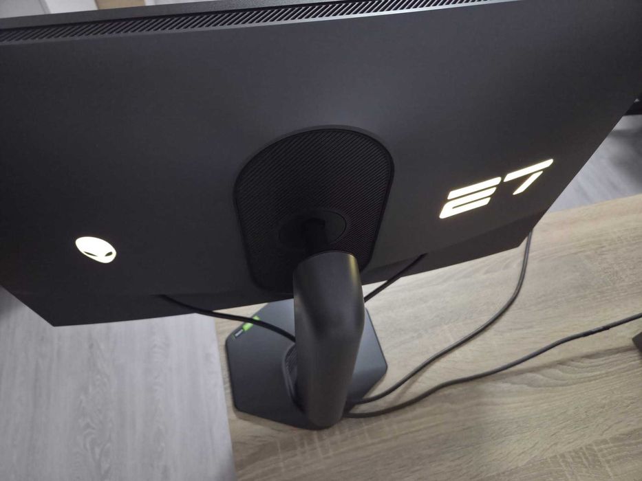 Monitor IPS 1440p 27'' 180Hz Alienware AW2724DM