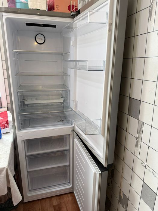 Продам холодильник