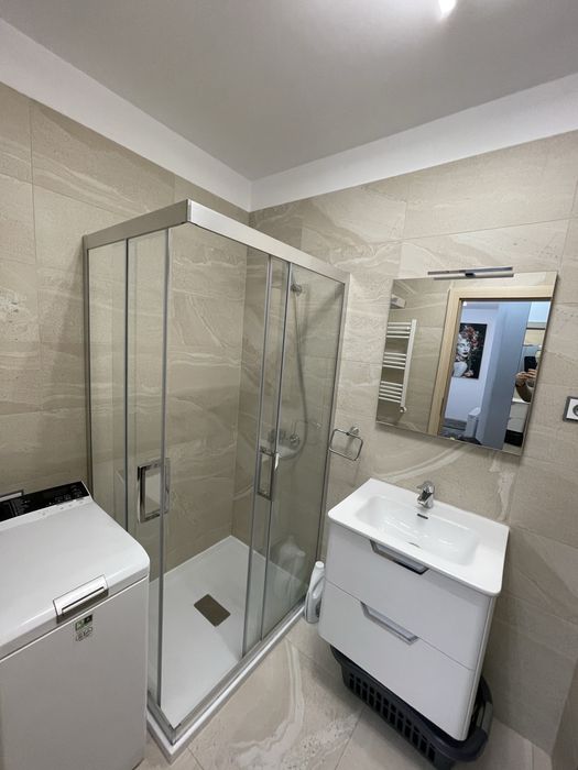 Inchiriez alartament 3 camere Grand Park Residence