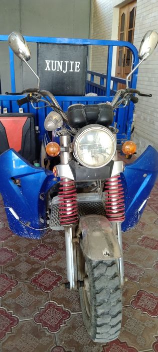 Xunjie mototsikl tez va arzon narxda sotiladi