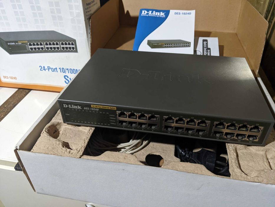 Коммутатор D-Link DES-1024D Switch