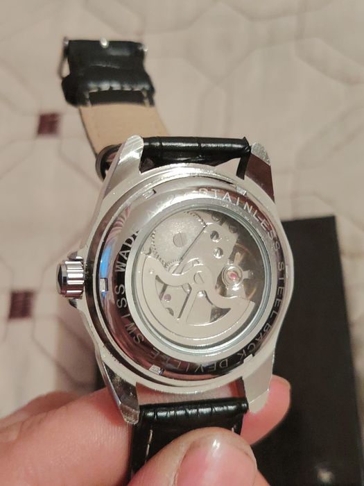 Часы омега механические