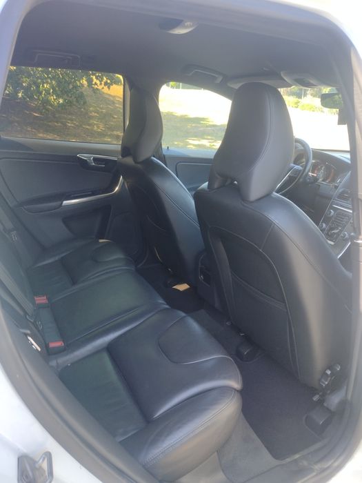 Volvo XC60 D4 2.0 l 181 CP 2015 Înmatriculată în RO