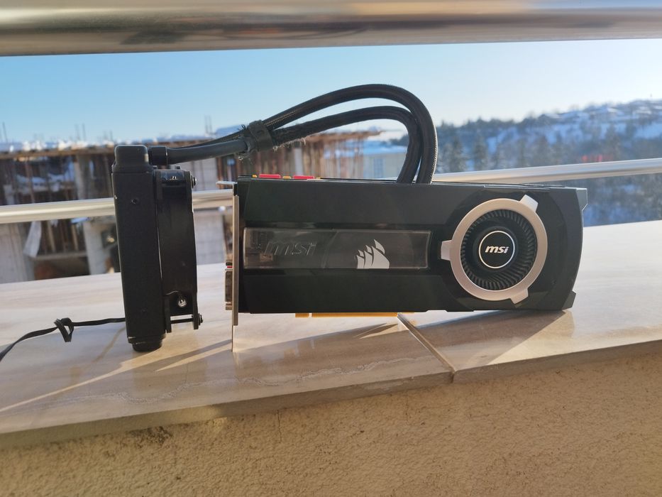 MSI SEA Hawk GTX 980 Ti  в добро състояние