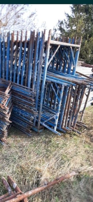 Inchiriez schela metalica