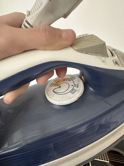 Tefal утюг в хорошем состояний