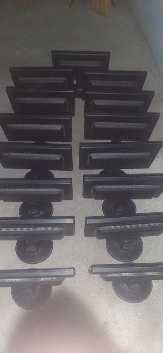 Манитор LG W1942S