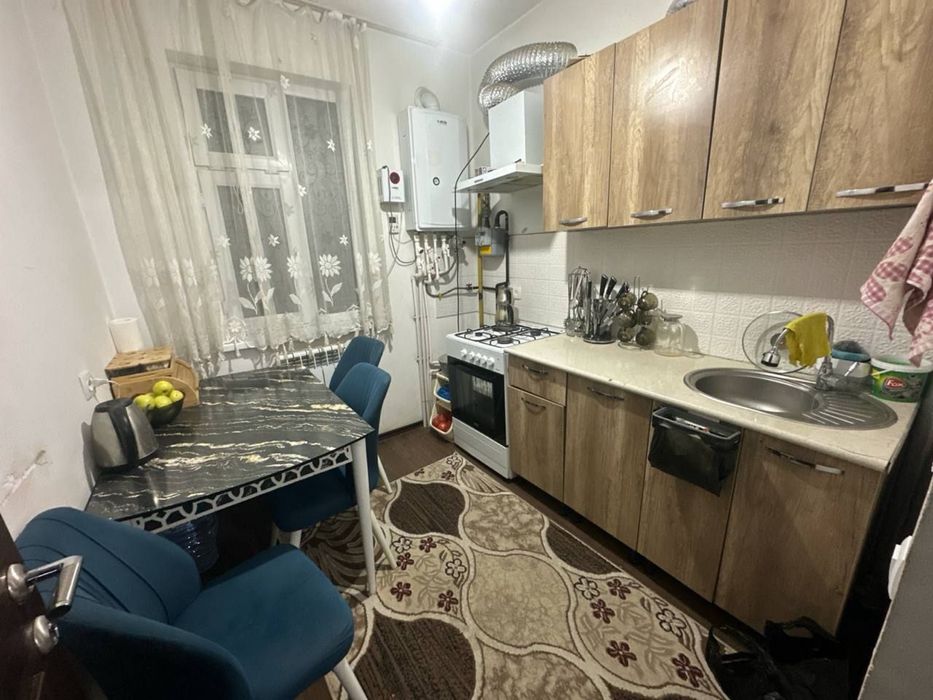 Gulbahor 3 xonali bo’lib to’lashga uy sotiladi boshiga 25 000$