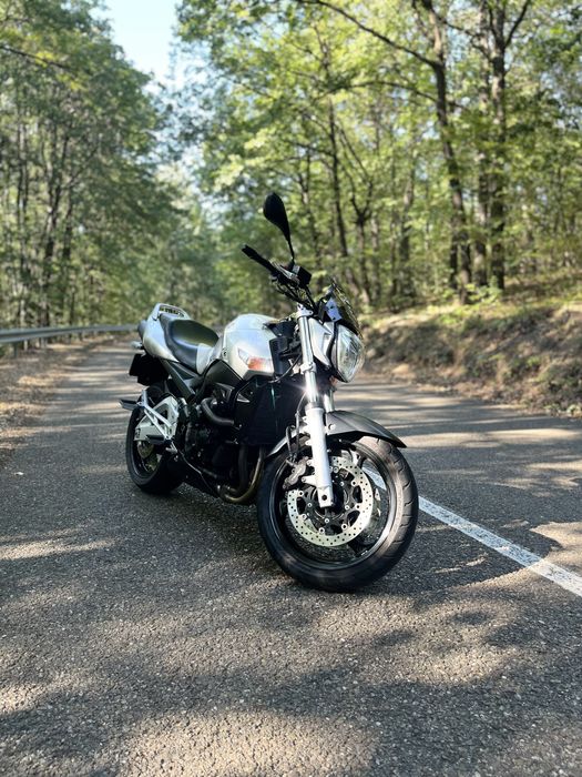 Suzuki GSR600 2007