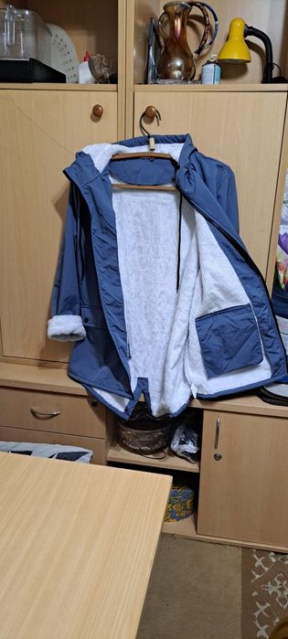 Продам две женские куртки