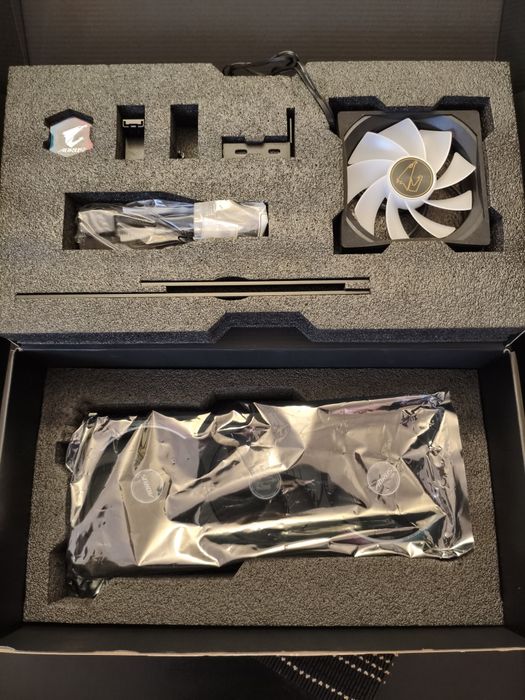 #GARANTIE# / Placa video / Gigabyte RTX 5080 Aorus Master / 16GB GDDR7 / 256-bit
