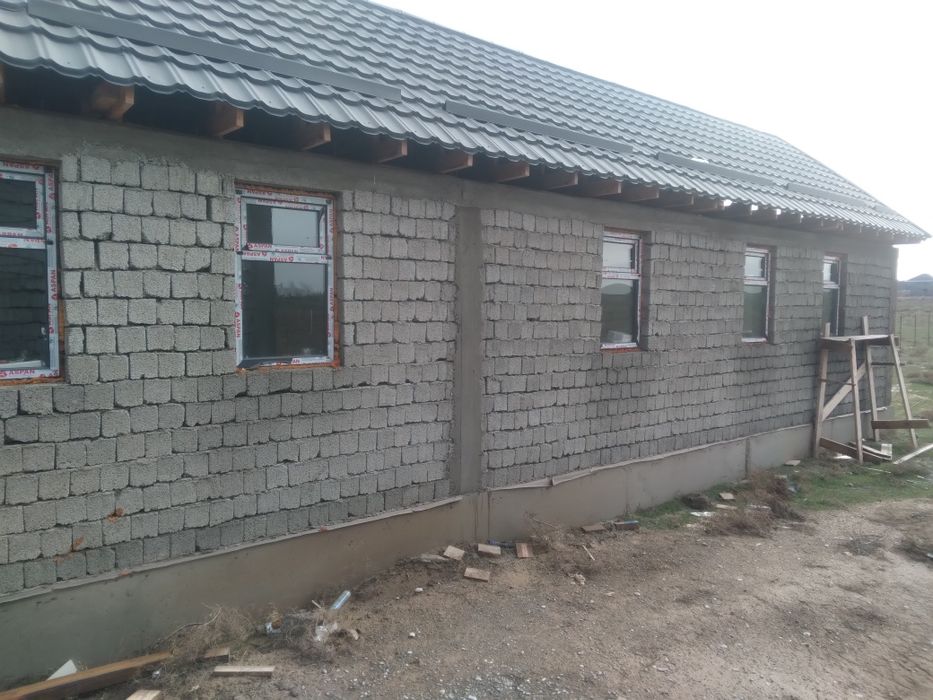 Продам дом в черновой