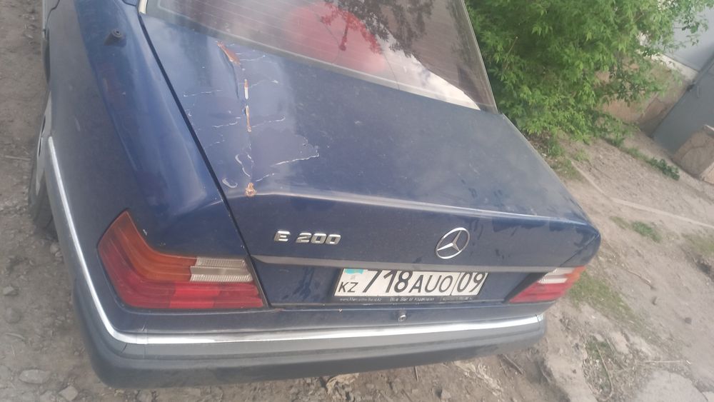 Мерседес бенз 124