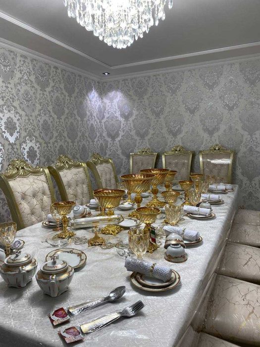 Продается! Мебель в комплекте Стол с 12 стульями Stol 12-Stul Sotiladi